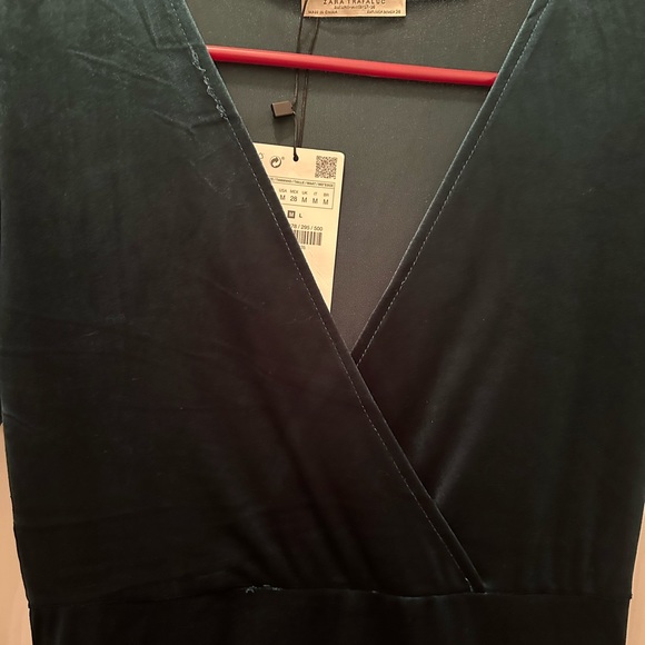 BNWT Zara dark green stretchy suede dress - Picture 3 of 3